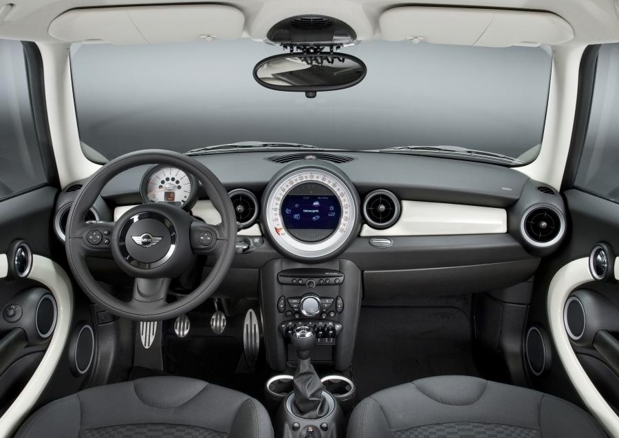  Mini Cooper Clubman S Hyde Park 2012 года  (фото 3 из 15)